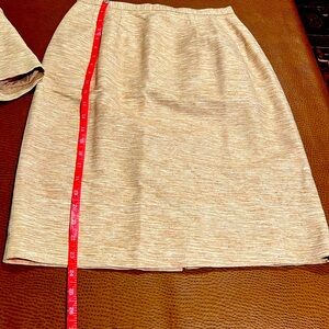 Short sleeves skirt suite